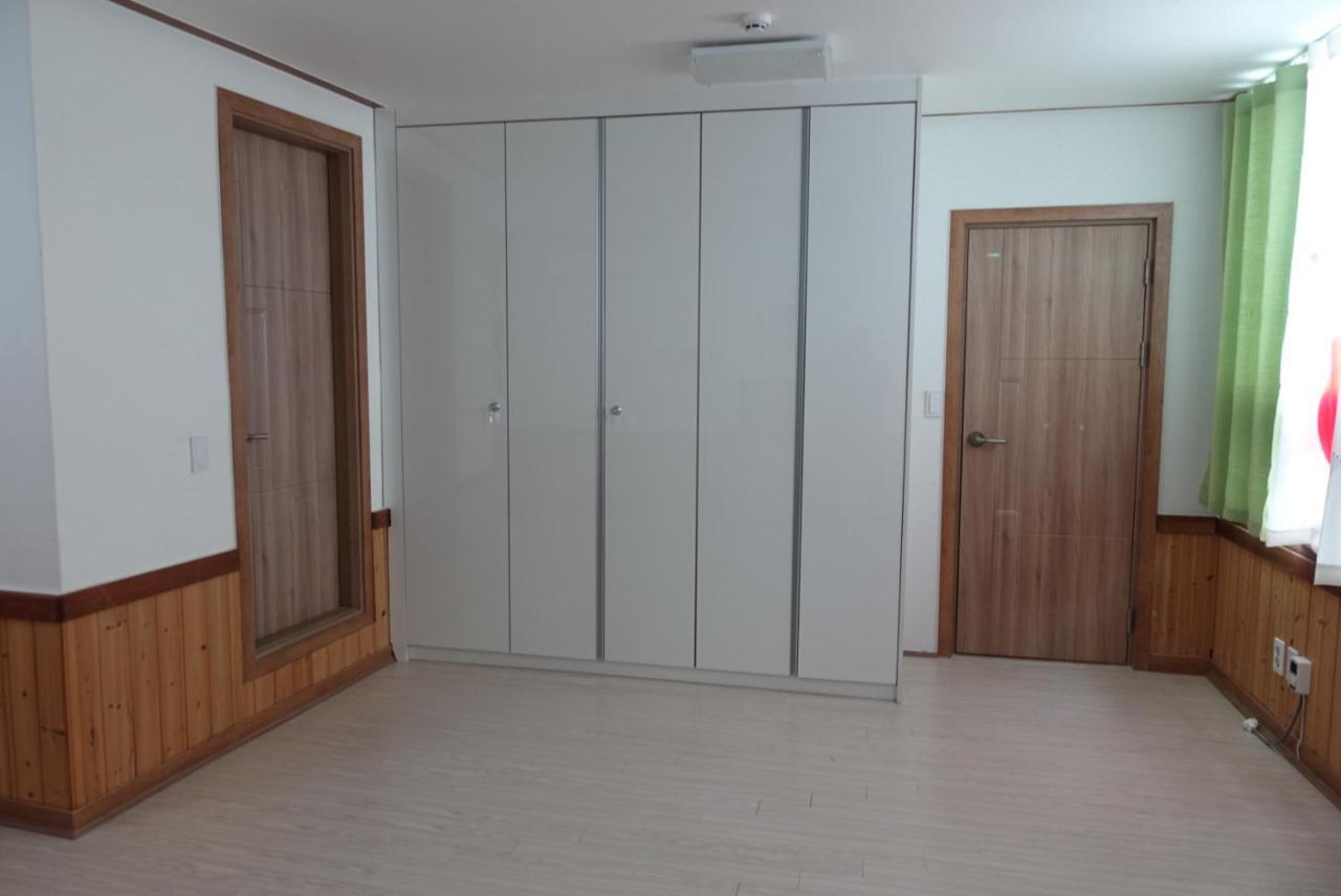 Pongdang Guesthouse Jeonju Bagian luar foto
